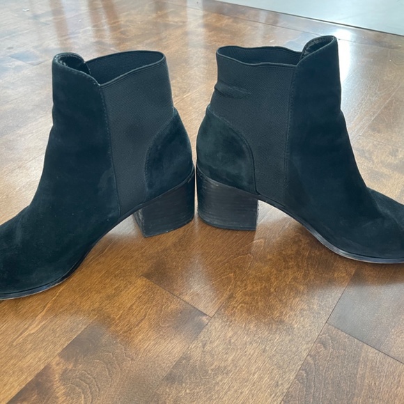 Ankle Boots - Picture 3 of 8